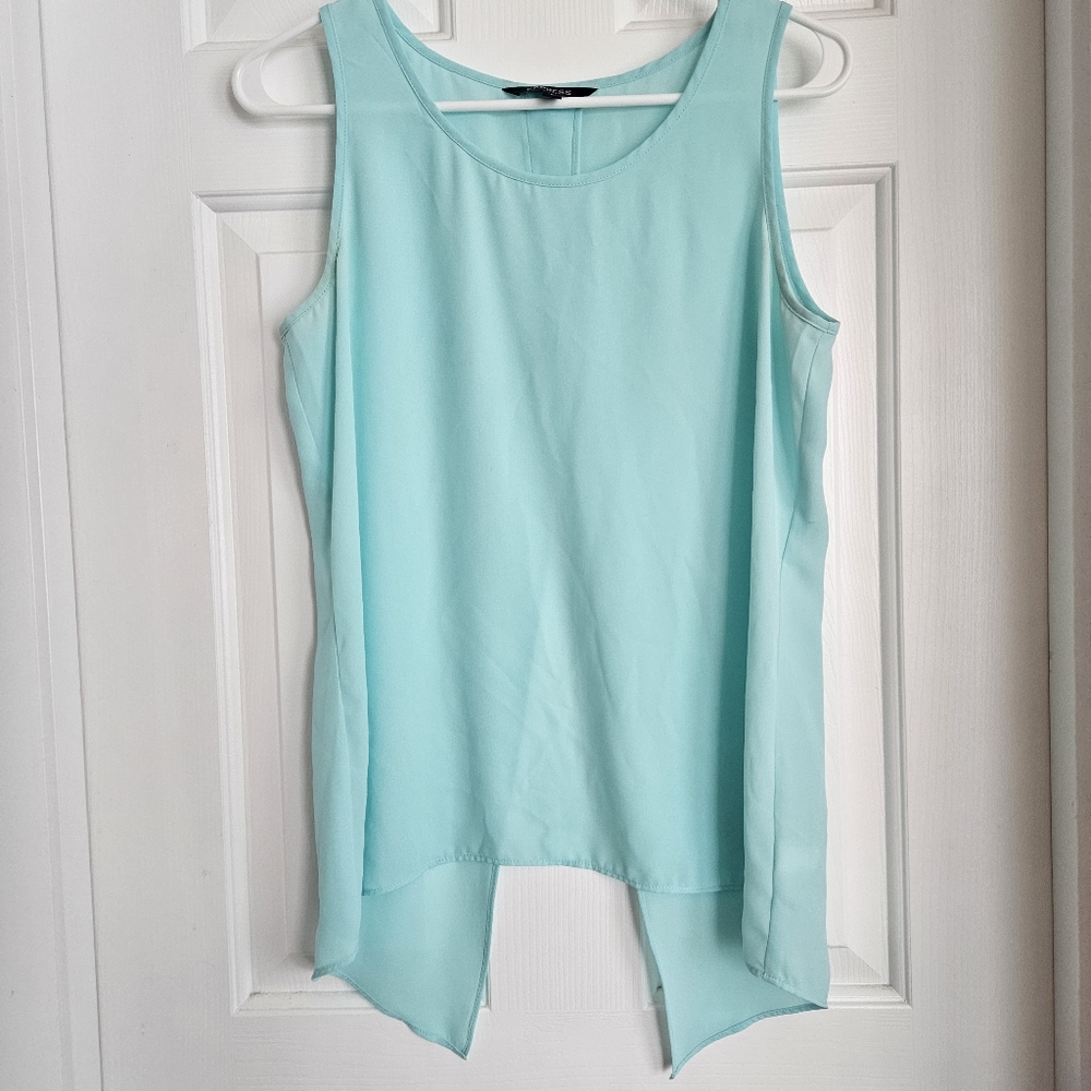 Express Sleeveless Split Back Blouse – Aqua, Size Medium